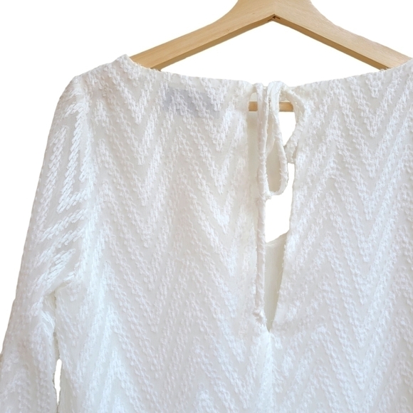 NWT Peasant Top with Textured Fabric from Nordstrom's, Size Small - Picture 4 of 9